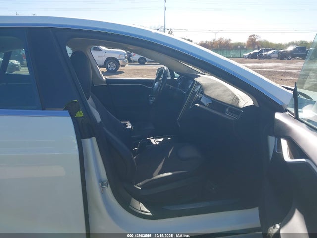 2016 TESLA MODEL S 5YJSA1E24GF150856 Photo 4