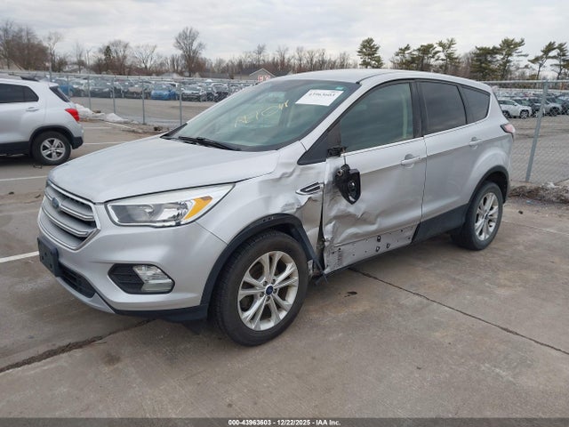 1FMCU0GD6HUD07750 Ford ESCAPE SE