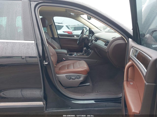WVGEP9BP7ED011587 Volkswagen Touareg Tdi Executive