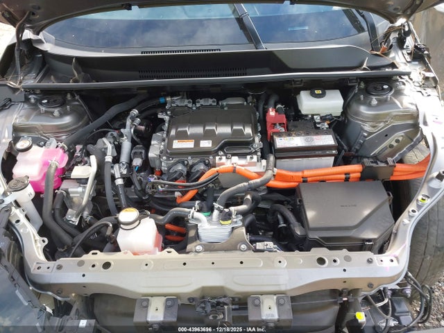 Toyota BZ4X XLE 2024 JTMAAAAA9RA031897 Image 10