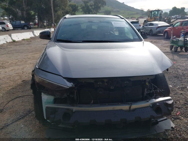 Toyota BZ4X XLE 2024 JTMAAAAA9RA031897 Image 13
