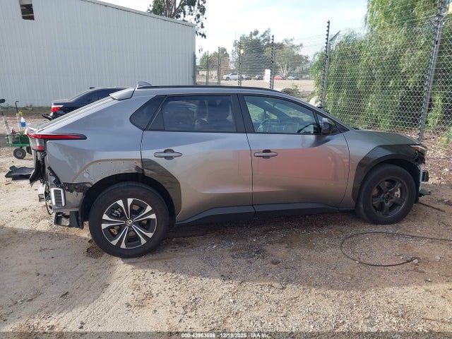 Toyota BZ4X XLE 2024 JTMAAAAA9RA031897 Image 14