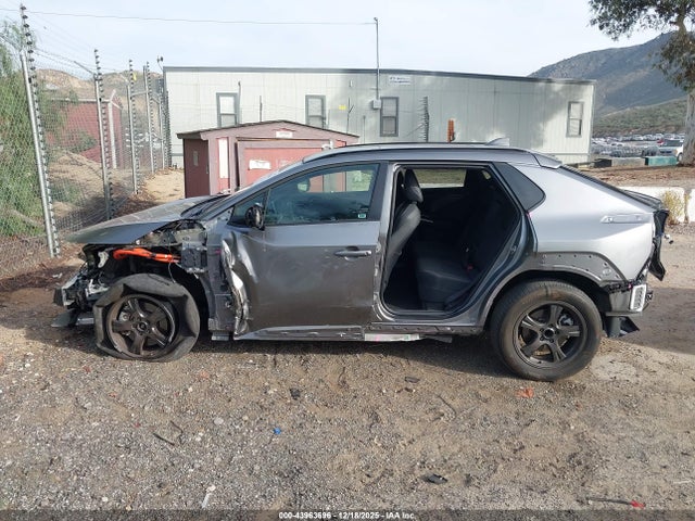 Toyota BZ4X XLE 2024 JTMAAAAA9RA031897 Image 15