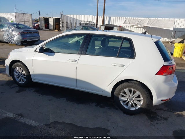 3VW217AU5FM033952 Volkswagen Golf Tsi S 4-door