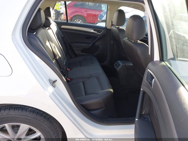 3VW217AU5FM033952 Volkswagen Golf Tsi S 4-door