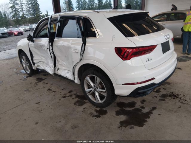2021 AUDI Q3 WA1EECF35M1002265 Photo 2