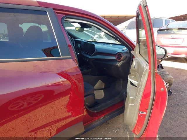 KL77LGEP8SC290717 Chevrolet Trax 1rs