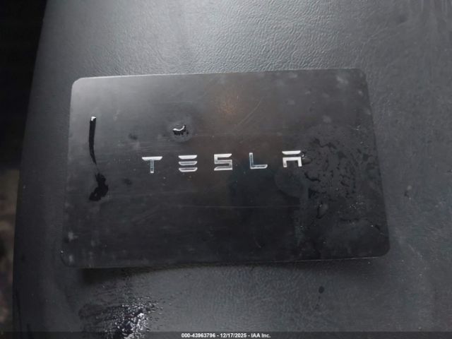 2021 TESLA MODEL Y 5YJYGDEE4MF214863 Photo 10