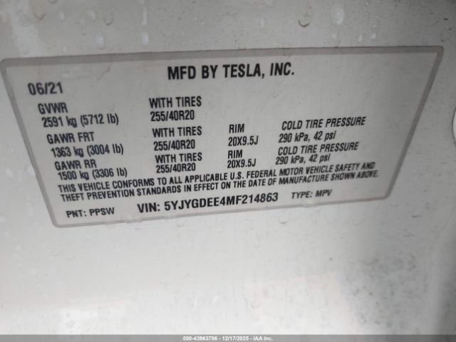 2021 TESLA MODEL Y 5YJYGDEE4MF214863 Photo 8