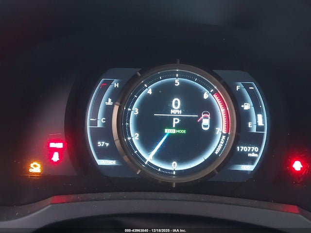 Lexus RC 200T 2016 JTHHA5BC1G5002856 Image 7