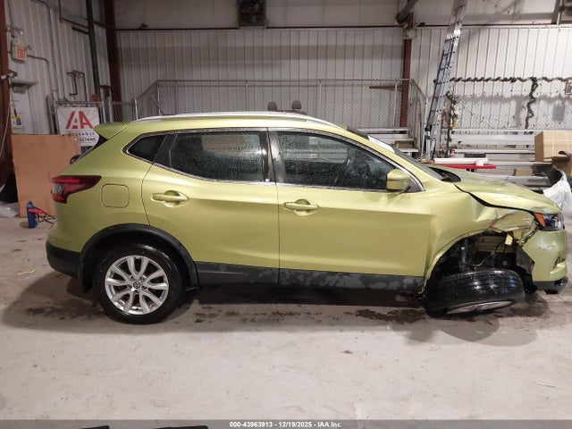 JN1BJ1CW7LW374945 Nissan Rogue Sport Sv Awd Xtronic Cvt