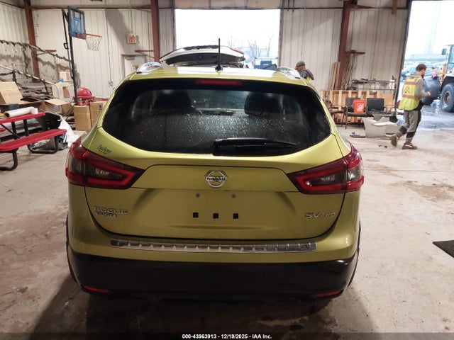 JN1BJ1CW7LW374945 Nissan Rogue Sport Sv Awd Xtronic Cvt