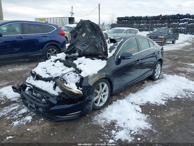 Volvo S60 T5 Premier 2016 YV1612TK6G2401786 Image 2