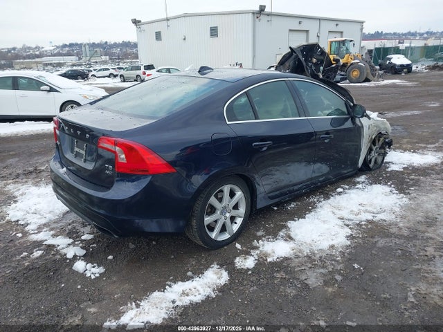 Volvo S60 T5 Premier 2016 YV1612TK6G2401786 Image 4