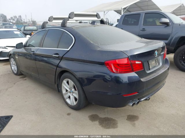 2011 BMW 528I WBAFR1C50BC742636 Photo 2