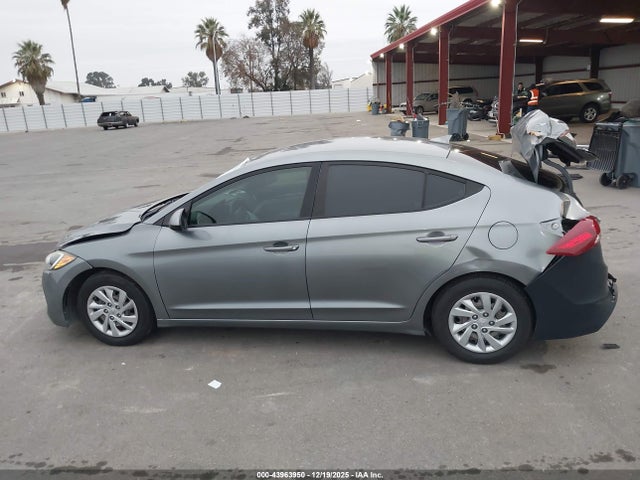 KMHD74LF5HU152537 Hyundai ELANTRA SE
