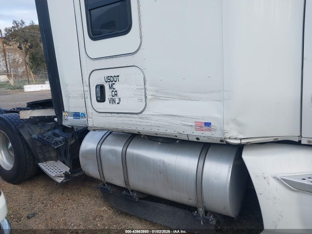 1XKYD49X2FJ422275 Kenworth Construction T680