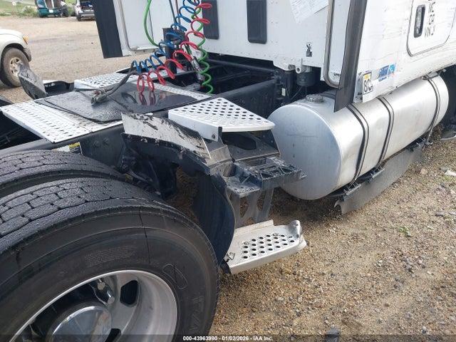 1XKYD49X2FJ422275 Kenworth Construction T680