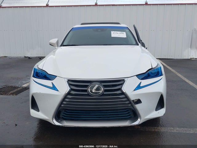 Lexus IS 300 2017 JTHCM1D21H5025280 Image 12
