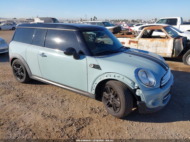 2012 MINI COOPER CLUBMAN WMWZF3C56CT489146 Photo 0