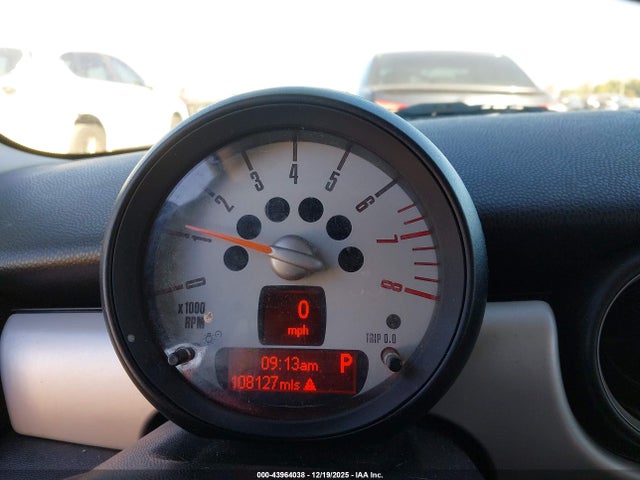 2012 MINI COOPER CLUBMAN WMWZF3C56CT489146 Photo 6