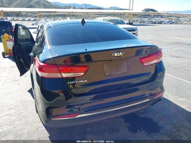 5XXGT4L37JG267042 KIA Optima Lx