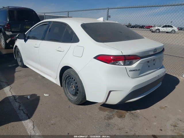 Toyota COROLLA LE 2021 5YFEPMAE8MP183257 Image 3