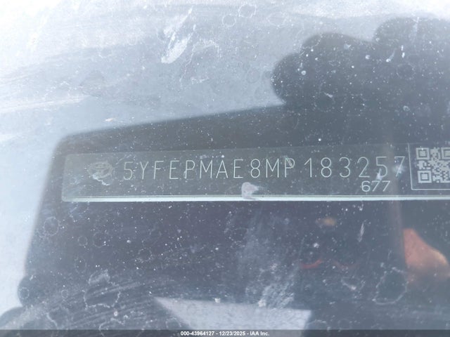 Toyota COROLLA LE 2021 5YFEPMAE8MP183257 Image 9