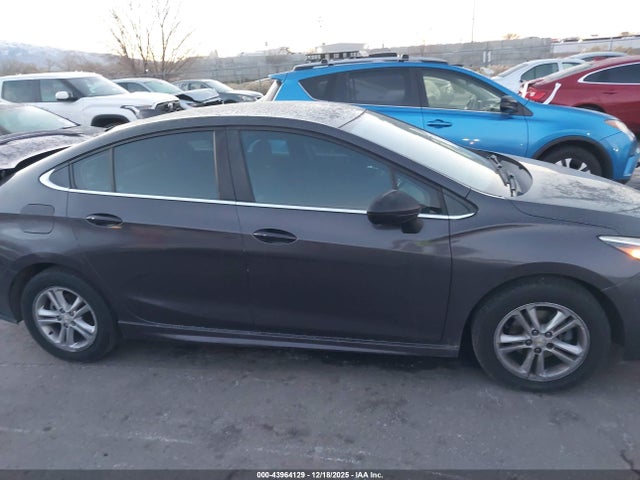 1G1BD5SM8H7174565 Chevrolet Cruze Lt Manual