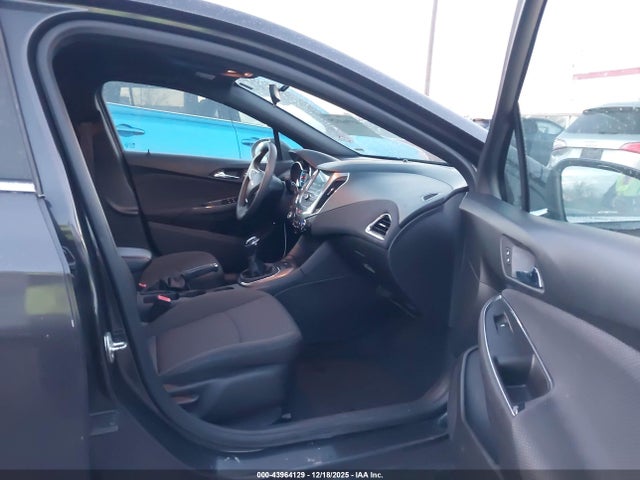 1G1BD5SM8H7174565 Chevrolet Cruze Lt Manual