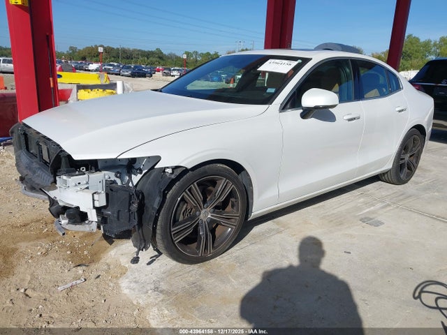 2020 VOLVO S60 7JRA22TLXLG038381 Photo 1