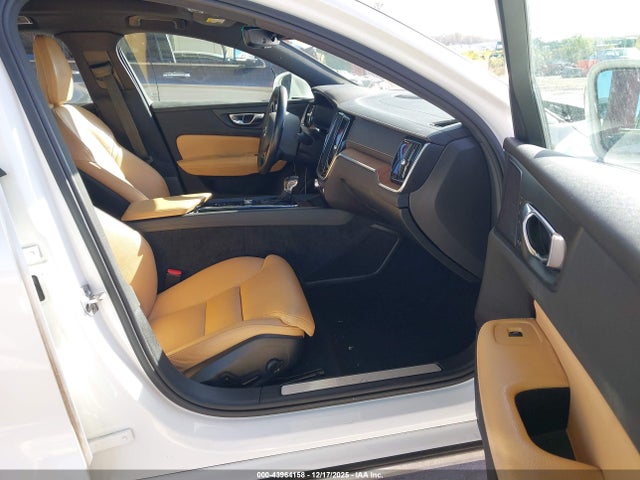 2020 VOLVO S60 7JRA22TLXLG038381 Photo 4