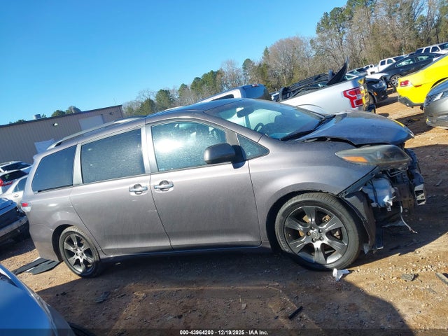 Aukcja sprzedaży 2016 Toyota Sienna Se 8 Passenger, vin: 5TDXK3DC0GS721263, numer aukcji: 43964200
