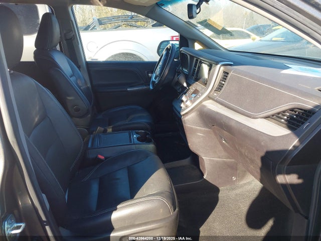 Aukcja sprzedaży 2016 Toyota Sienna Se 8 Passenger, vin: 5TDXK3DC0GS721263, numer aukcji: 43964200