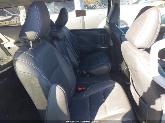 Aukcja sprzedaży 2016 Toyota Sienna Se 8 Passenger, vin: 5TDXK3DC0GS721263, numer aukcji: 43964200