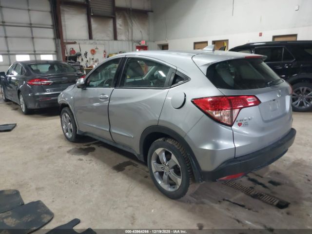2018 HONDA HR-V 3CZRU5H30JM711732 Photo 2