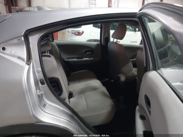 2018 HONDA HR-V 3CZRU5H30JM711732 Photo 7