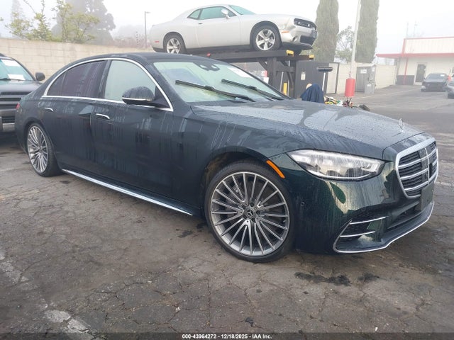 2022 MERCEDES-BENZ S 500 W1K6G6DB0NA090410