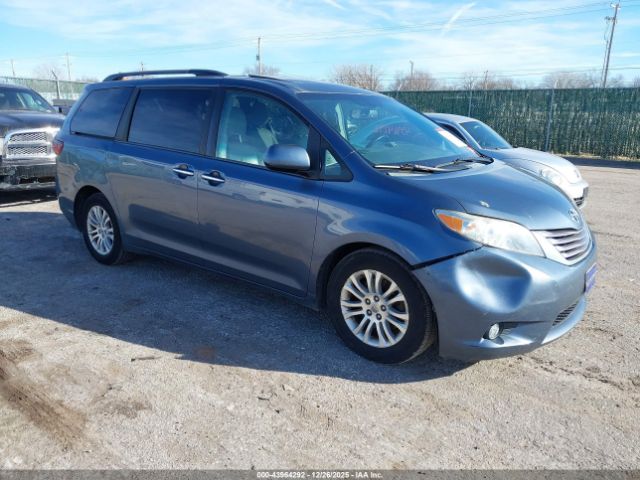 2016 TOYOTA SIENNA 5TDYK3DC8GS718843