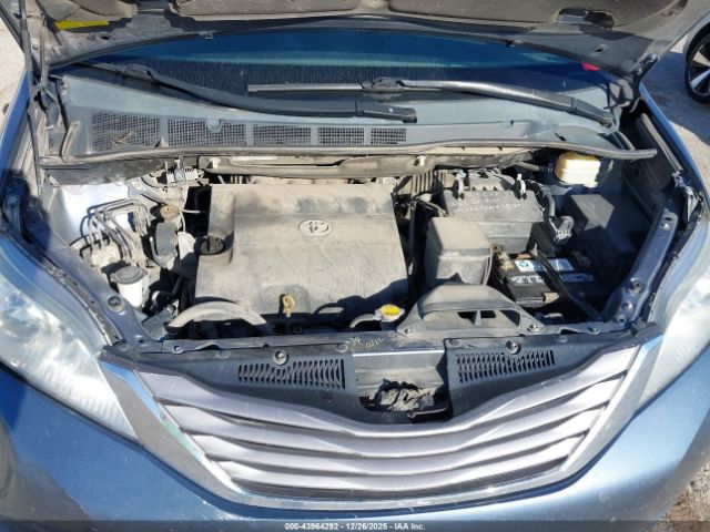 2016 TOYOTA SIENNA 5TDYK3DC8GS718843 Photo 9