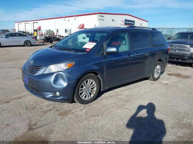 2016 TOYOTA SIENNA 5TDYK3DC8GS718843 Photo 1
