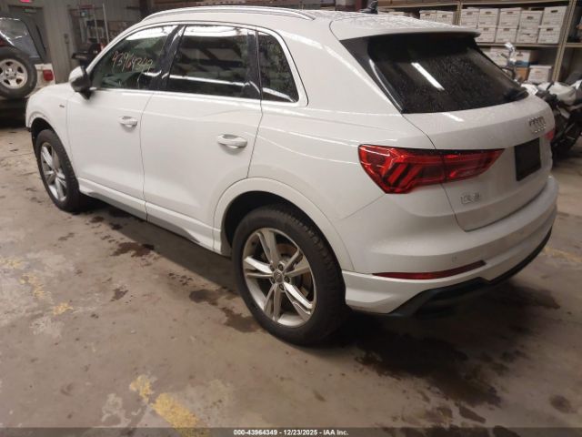 2019 AUDI Q3 WA1EECF30K1071135 Photo 2