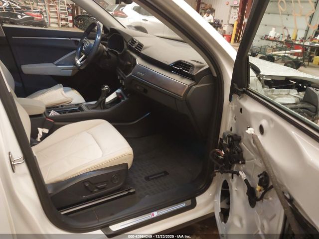 2019 AUDI Q3 WA1EECF30K1071135 Photo 4