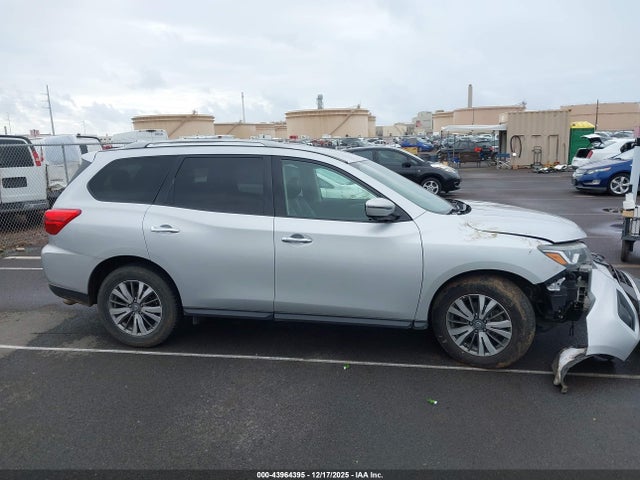 Продажа на аукционе авто 2020 Nissan Pathfinder Sl 2wd, vin: 5N1DR2CN8LC588531, номер лота: 43964395