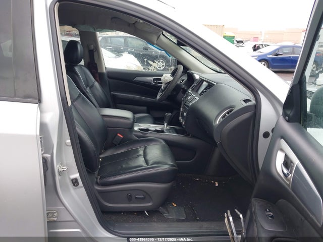 Продажа на аукционе авто 2020 Nissan Pathfinder Sl 2wd, vin: 5N1DR2CN8LC588531, номер лота: 43964395