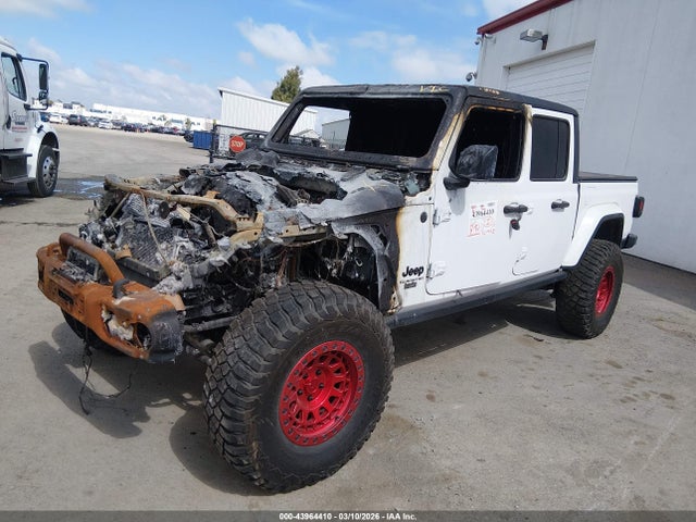 1C6JJTAM4NL180360 Jeep Gladiator Sport S 4x4