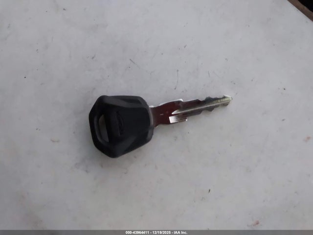 2025 TRIUMPH MOTORCYCLE DAYTONA SMTL23UFXSTBV7743 Photo 10