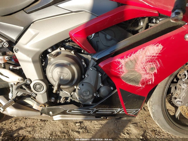 2025 TRIUMPH MOTORCYCLE DAYTONA SMTL23UFXSTBV7743 Photo 7