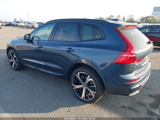 2025 VOLVO XC60 PLUG-IN HYBRID YV4H60RM7S1027519 Photo 2