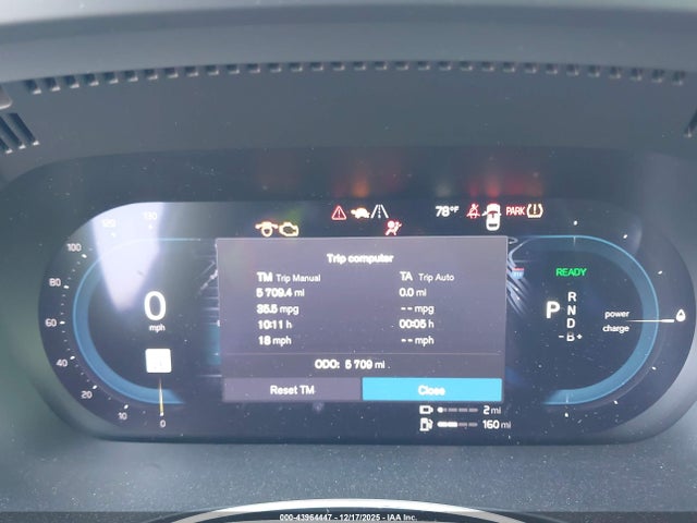 2025 VOLVO XC60 PLUG-IN HYBRID YV4H60RM7S1027519 Photo 6